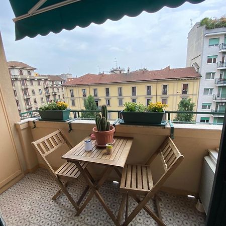 Daniela'S Spazioso Appartamento Ai Navigli Milano Eksteriør billede