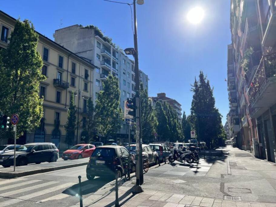 Daniela'S Spazioso Appartamento Ai Navigli Milano Eksteriør billede