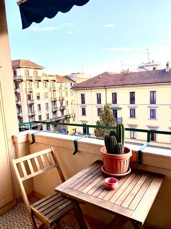 Daniela'S Spazioso Appartamento Ai Navigli Milano Eksteriør billede